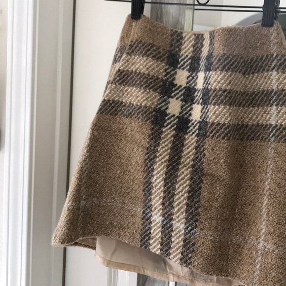 Burberry - Picture 2 of 7